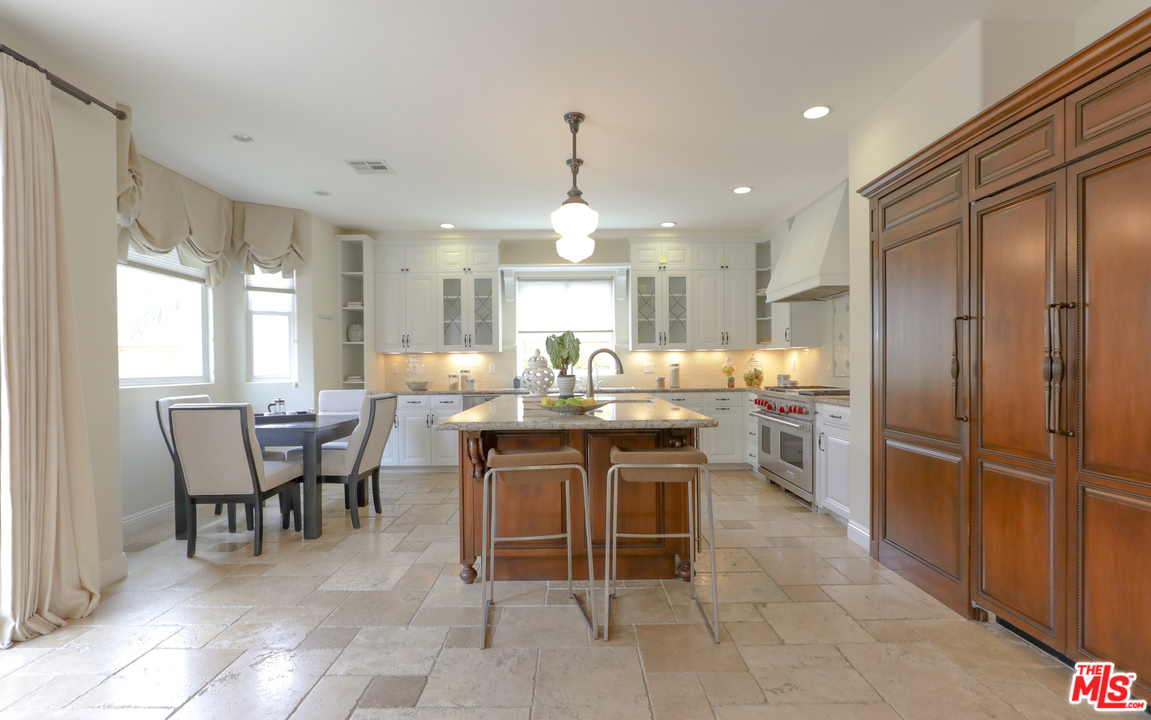 7974 West 79th Street Playa del Rey, CA 90293 - Photo 10 of 35 Gallery Image 10