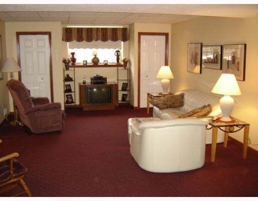 5251 Turner Road Gibsonia, PA 15044 - Photo 12 of 18 Den/Family/Great Room.