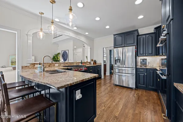 $850,000 | 301 Wexford Place, Trent Woods, NC 28562