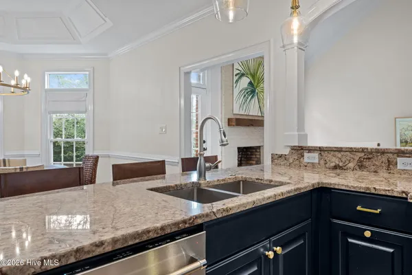 $850,000 | 301 Wexford Place, Trent Woods, NC 28562