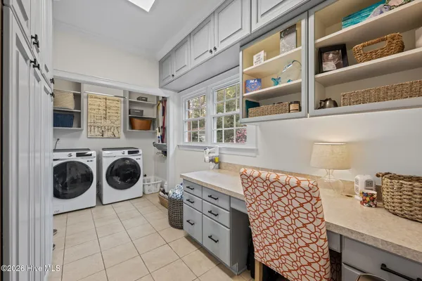 $850,000 | 301 Wexford Place, Trent Woods, NC 28562