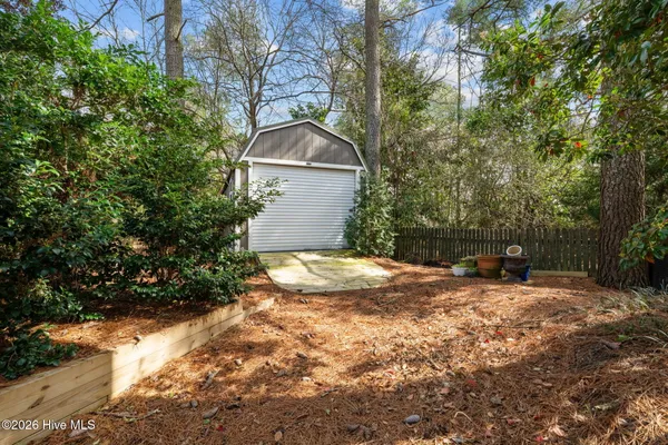 $850,000 | 301 Wexford Place, Trent Woods, NC 28562