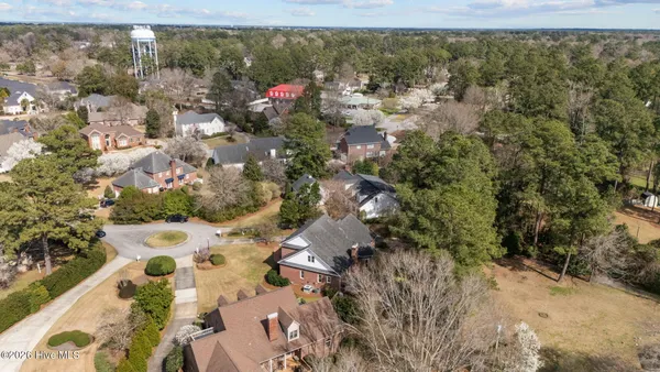 $850,000 | 301 Wexford Place, Trent Woods, NC 28562