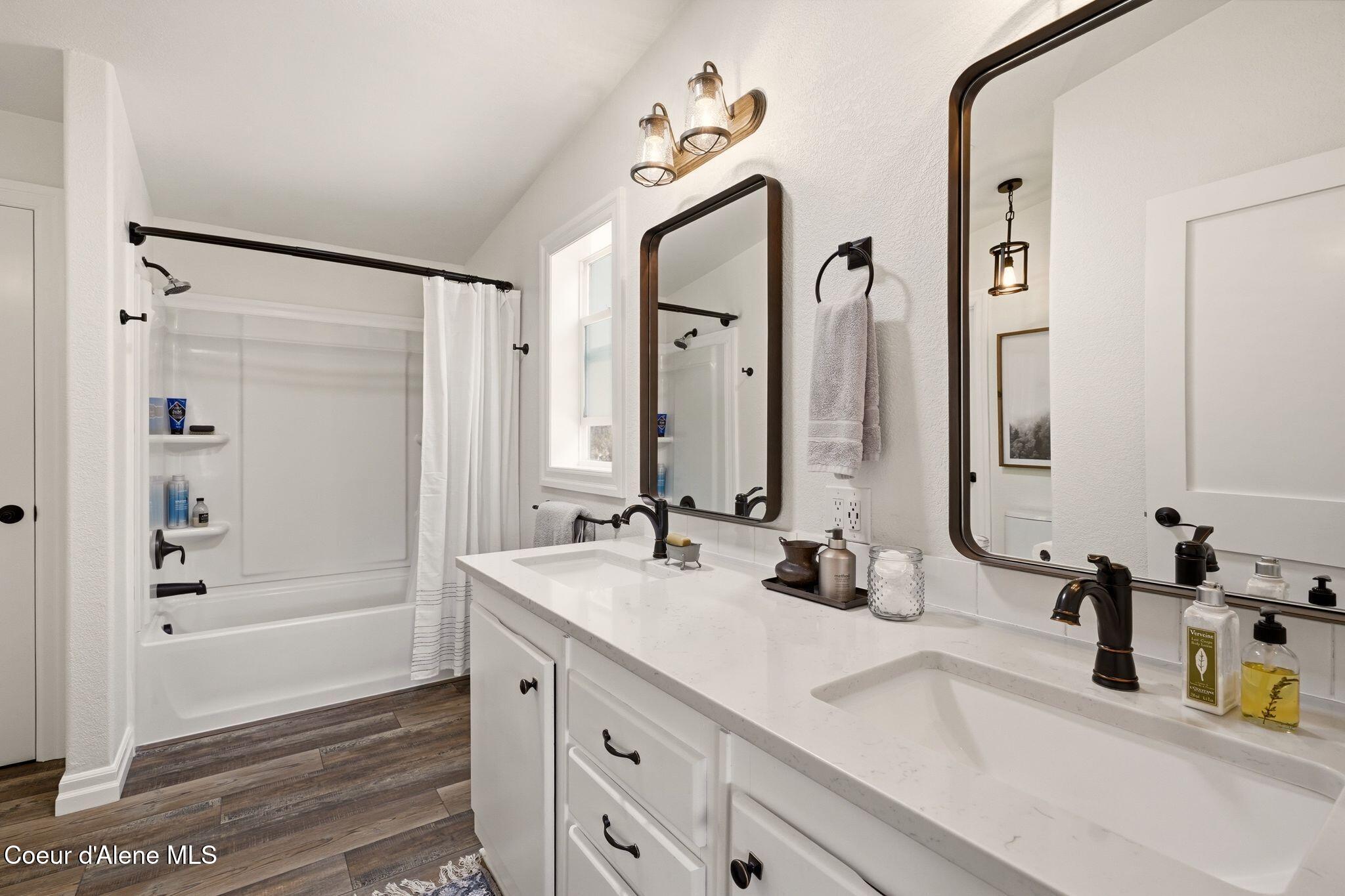 10439 West Cougar Gulch Road Coeur D'Alene, ID 83814 - Photo 108 of 128 Master Bath - The Ridge House