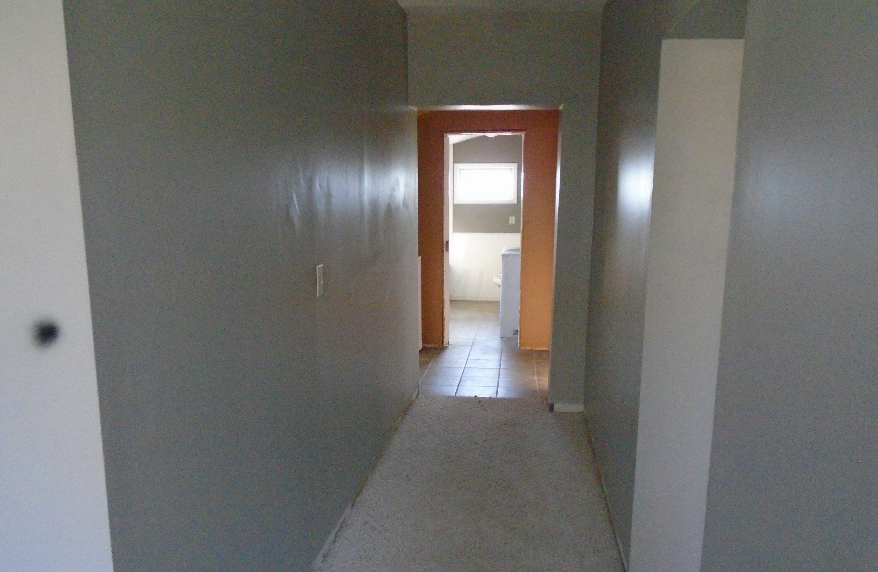 4677 Bixby Road Groveport, OH 43125 - Photo 12 of 22 MLX Hall Bixby