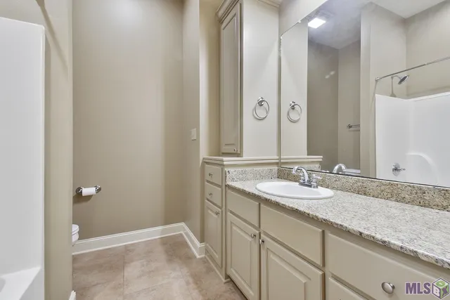 $2,500 | 7916 Seville Court, Baton Rouge, LA 70820