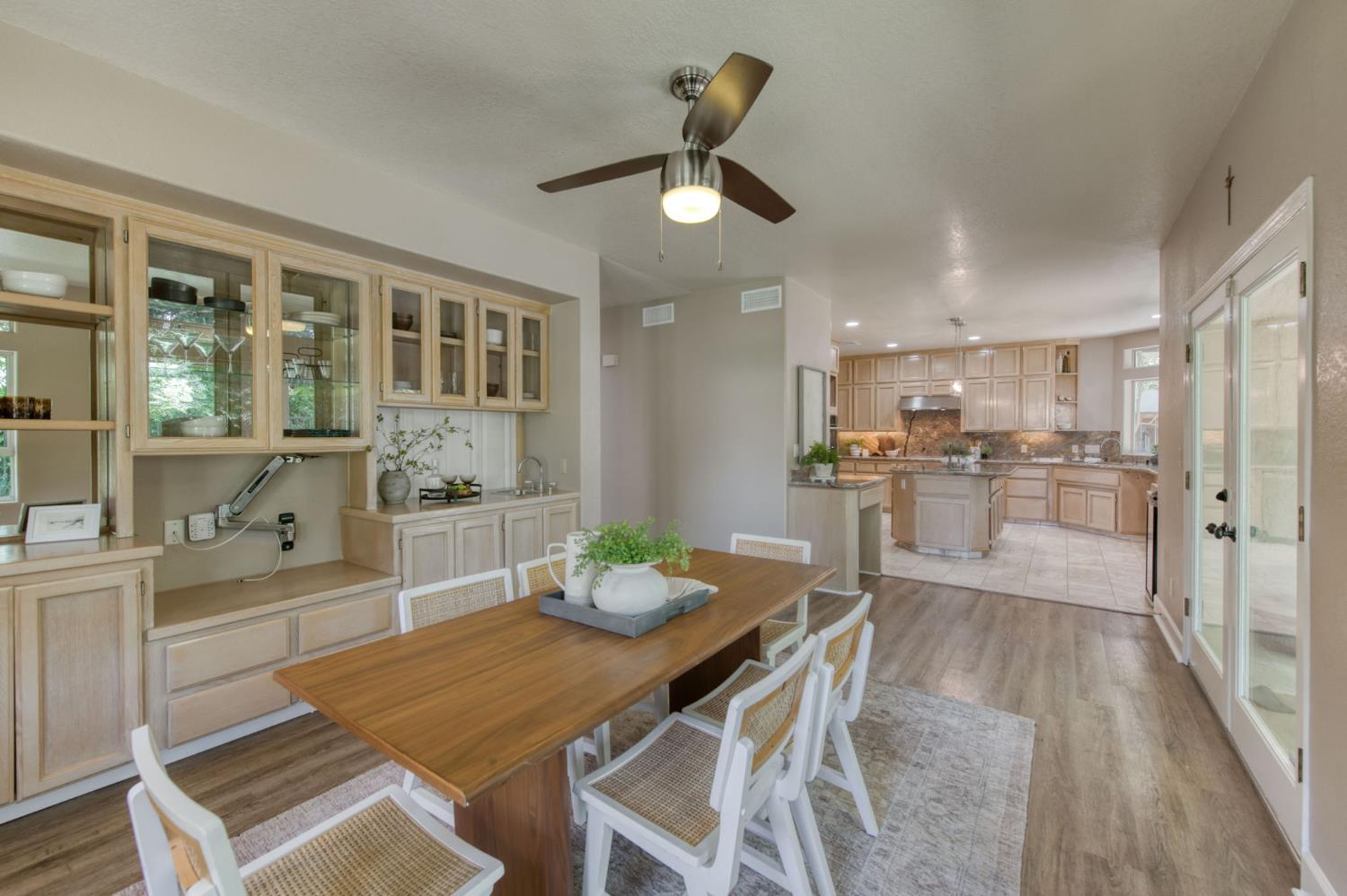 9465 North Madison Ridge Road Fresno, CA 93720 - Photo 10 of 34