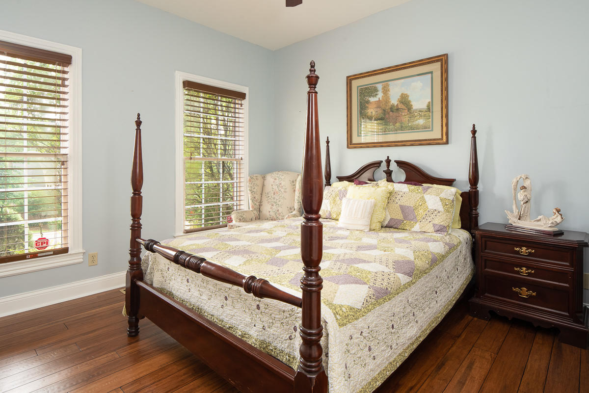 120 William Lane Oak Ridge, TN 37830 - Photo 8 of 18 Bedroom 2