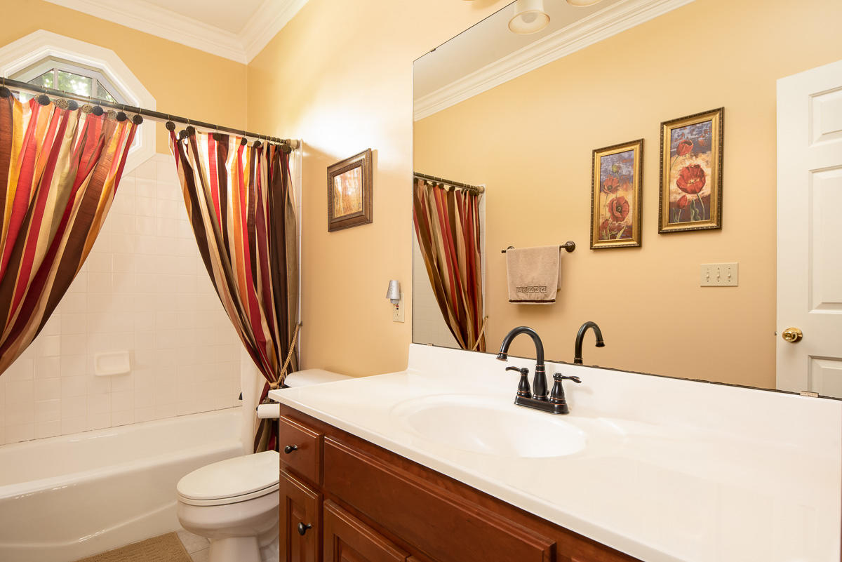 120 William Lane Oak Ridge, TN 37830 - Photo 9 of 18 Full Bath