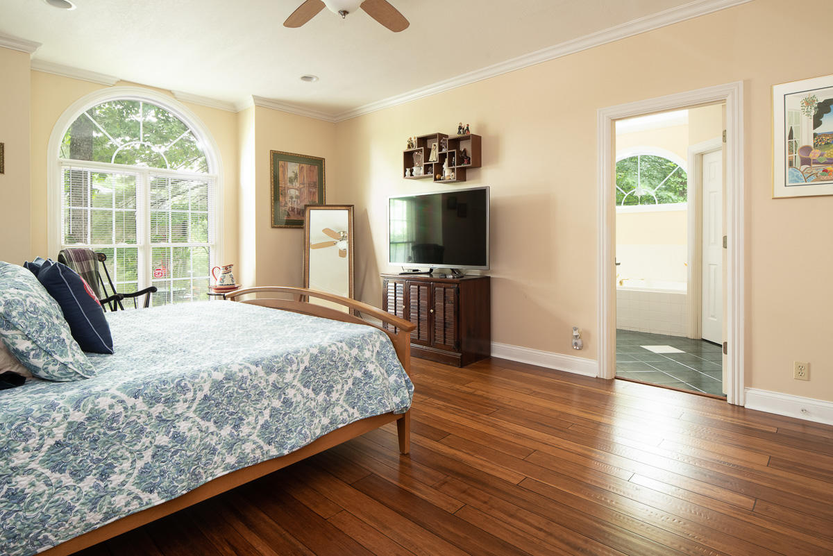 120 William Lane Oak Ridge, TN 37830 - Photo 10 of 18 Master Suite