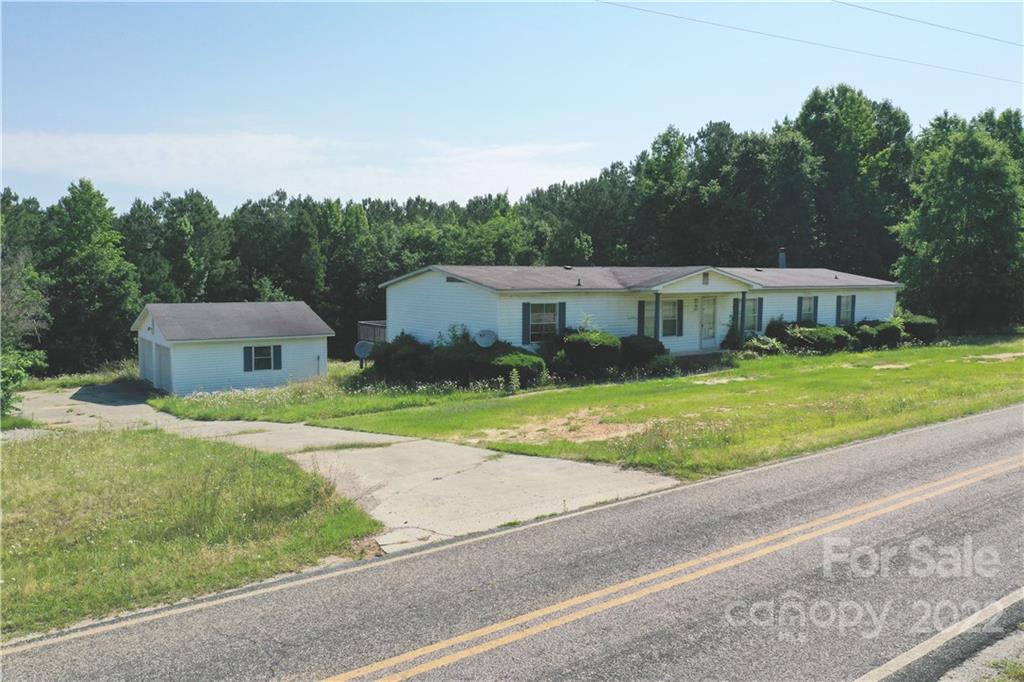 75 Pit Road Lilesville, NC 28091 - Photo 4 of 14 Gallery Image 4
