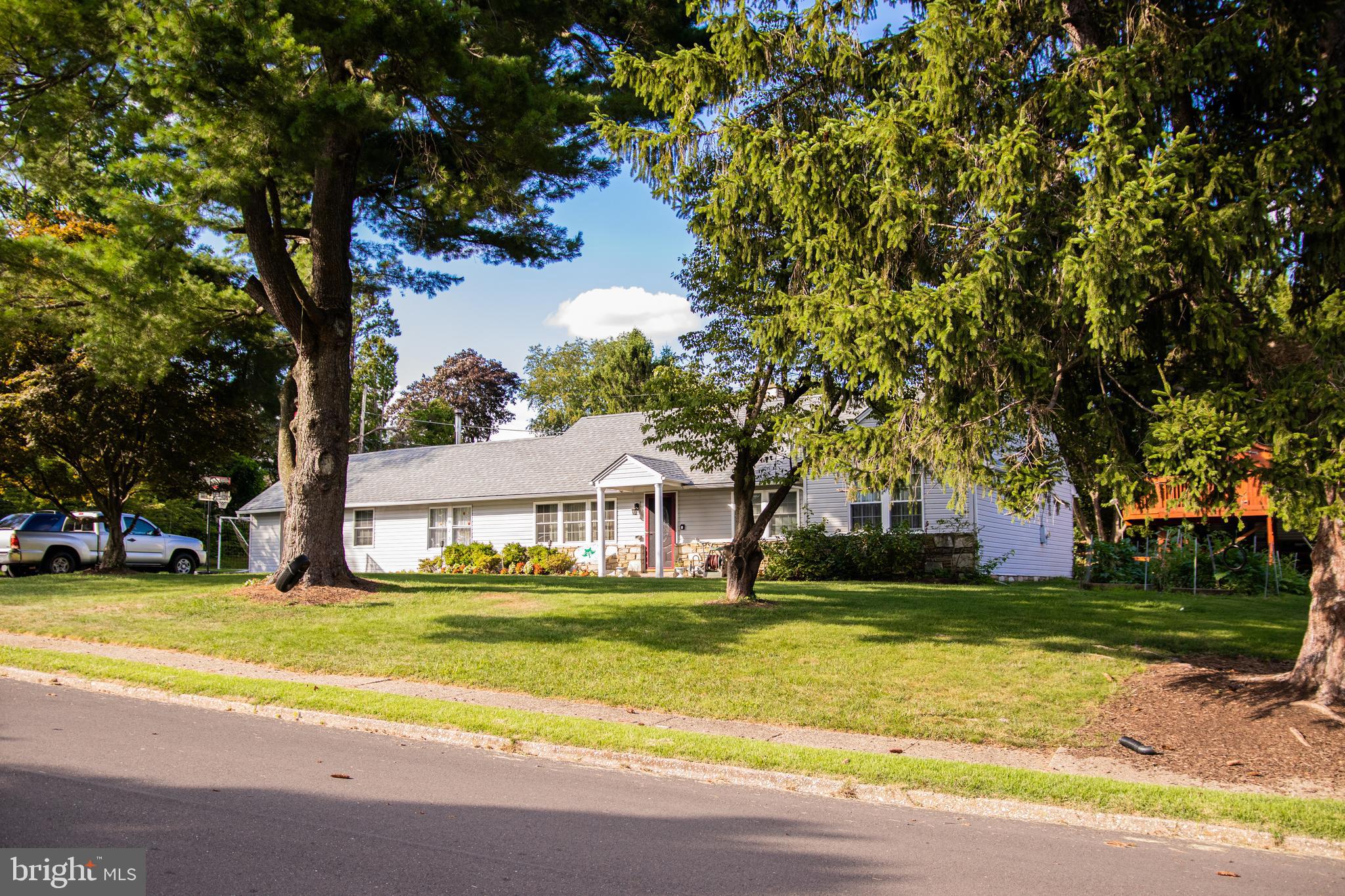 823 Clarendon Road Jenkintown, PA 19046 - Photo 6 of 67 Gallery Image 6
