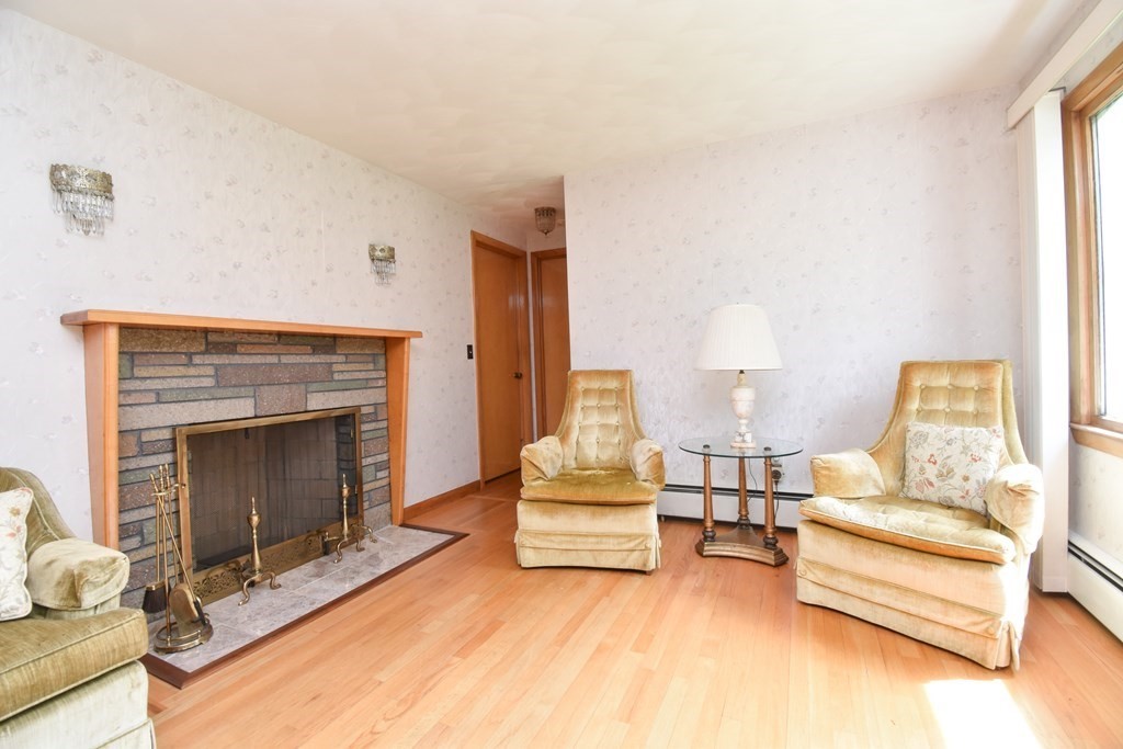34 Candice Circle Springfield, MA 01107 - Photo 8 of 42 Gallery Image 8