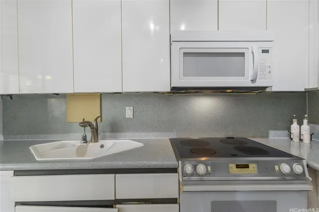 $2,800 | 2092 Kūhiō Avenue, Unit 804, Honolulu, HI 96815