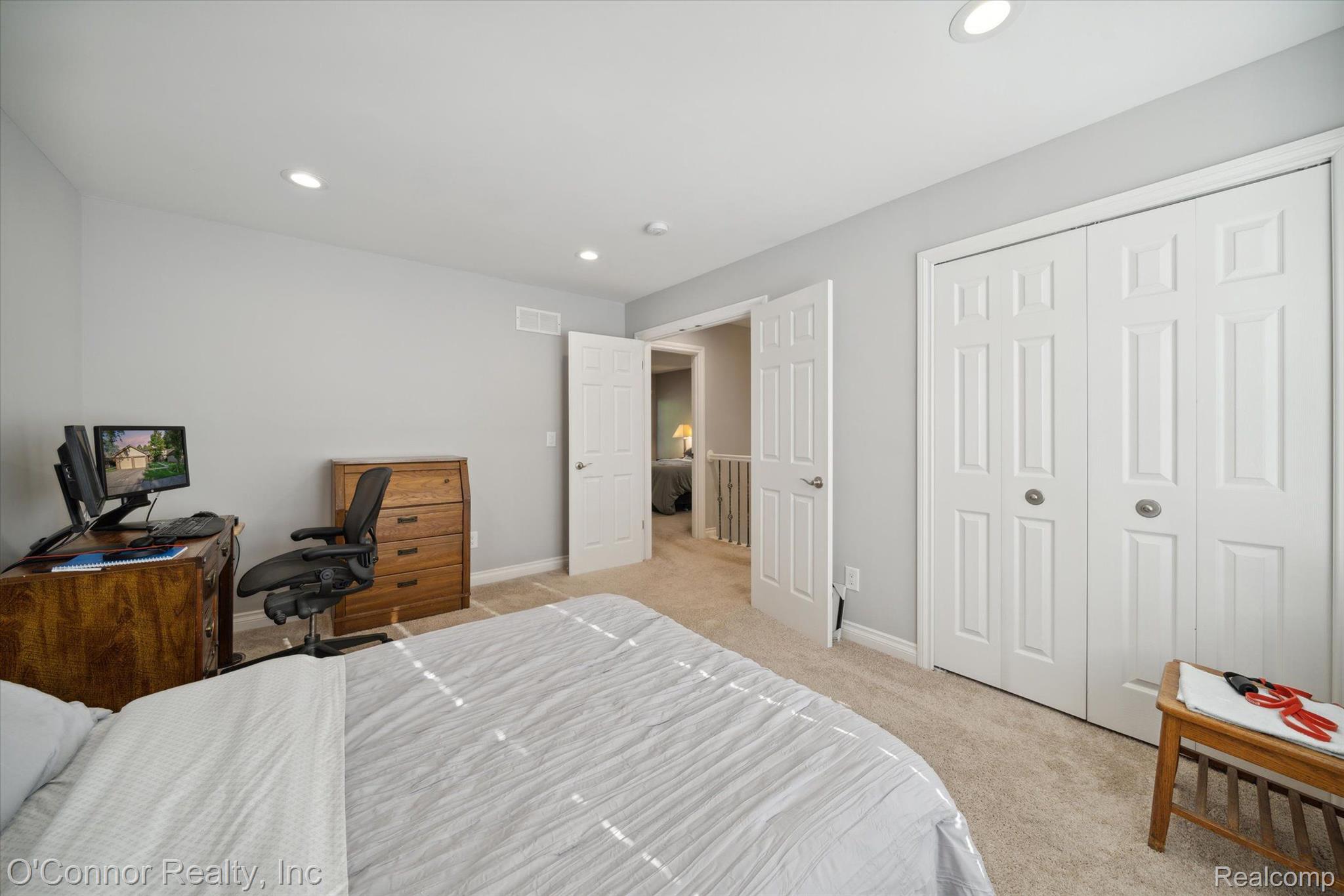 885 Lafayette Court Rochester, MI 48307 - Photo 26 of 46