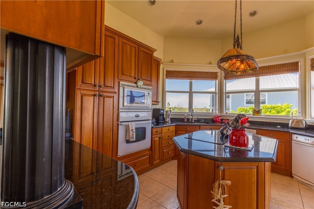 621 Rum Road Captiva, FL 33924 - Photo 6 of 43 Gallery Image 6
