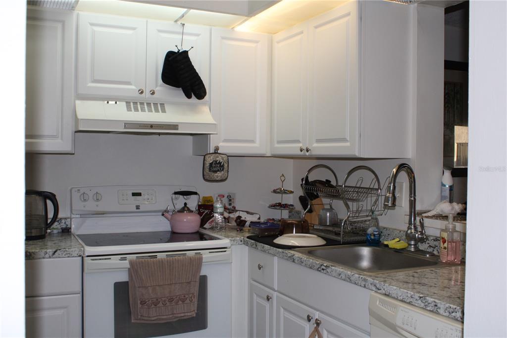 2207 Belleair Road, Unit B11 Clearwater, FL 33764 - Photo 9 of 26