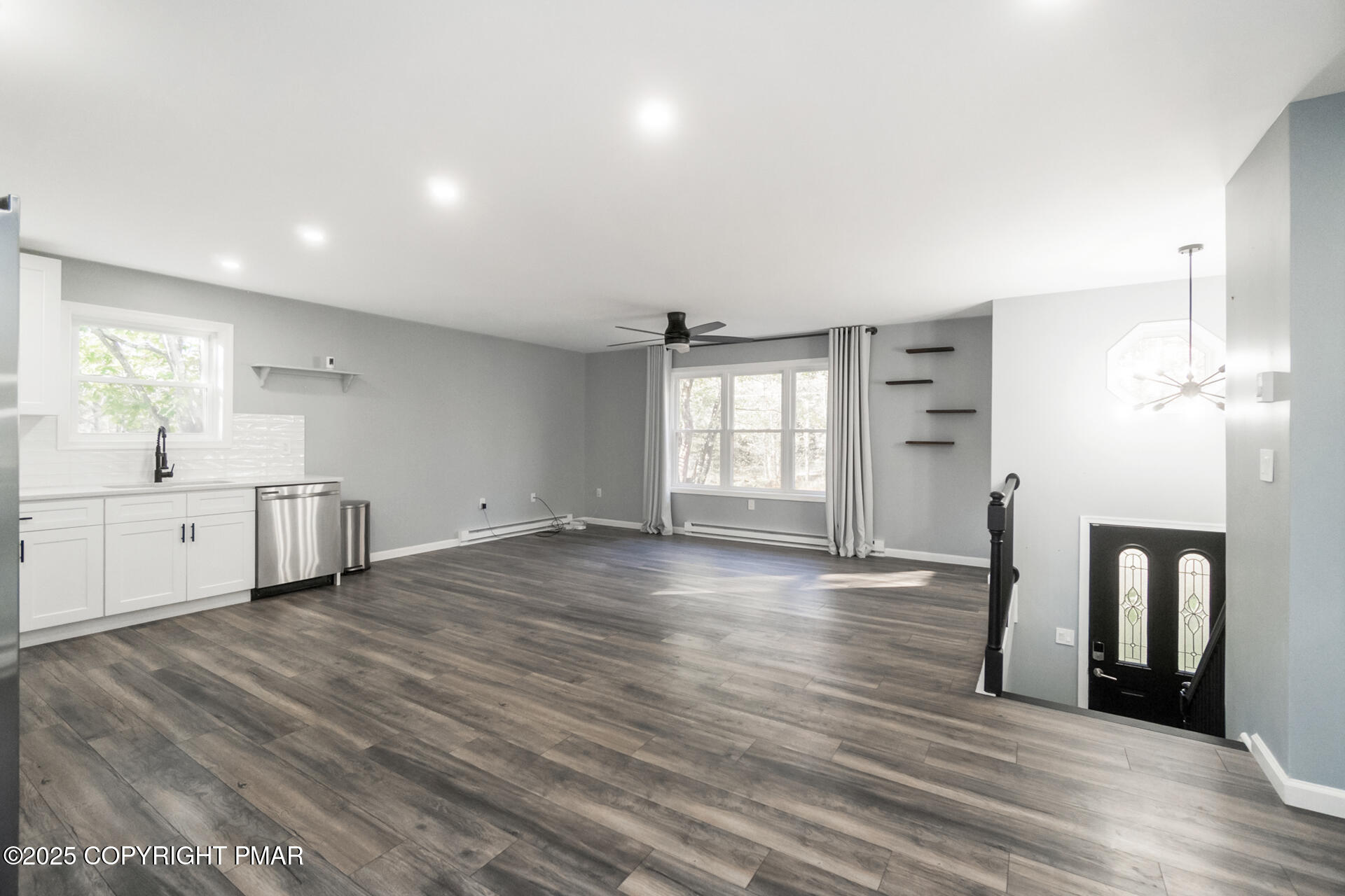 411 Alter Avenue Pocono Summit, PA 18346 - Photo 14 of 34 DSC05767