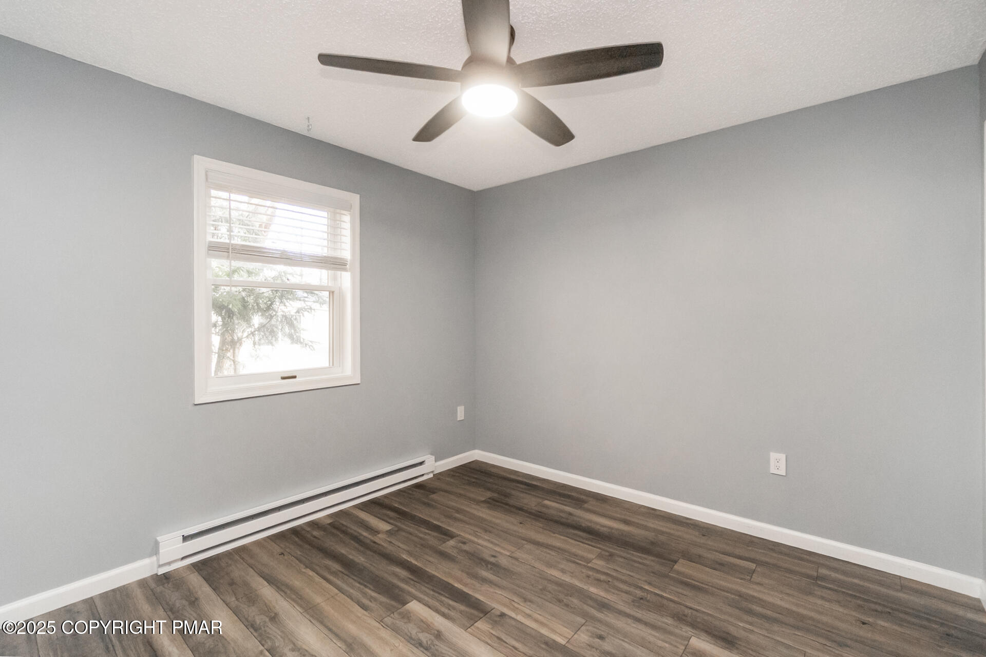 411 Alter Avenue Pocono Summit, PA 18346 - Photo 19 of 34 DSC05789