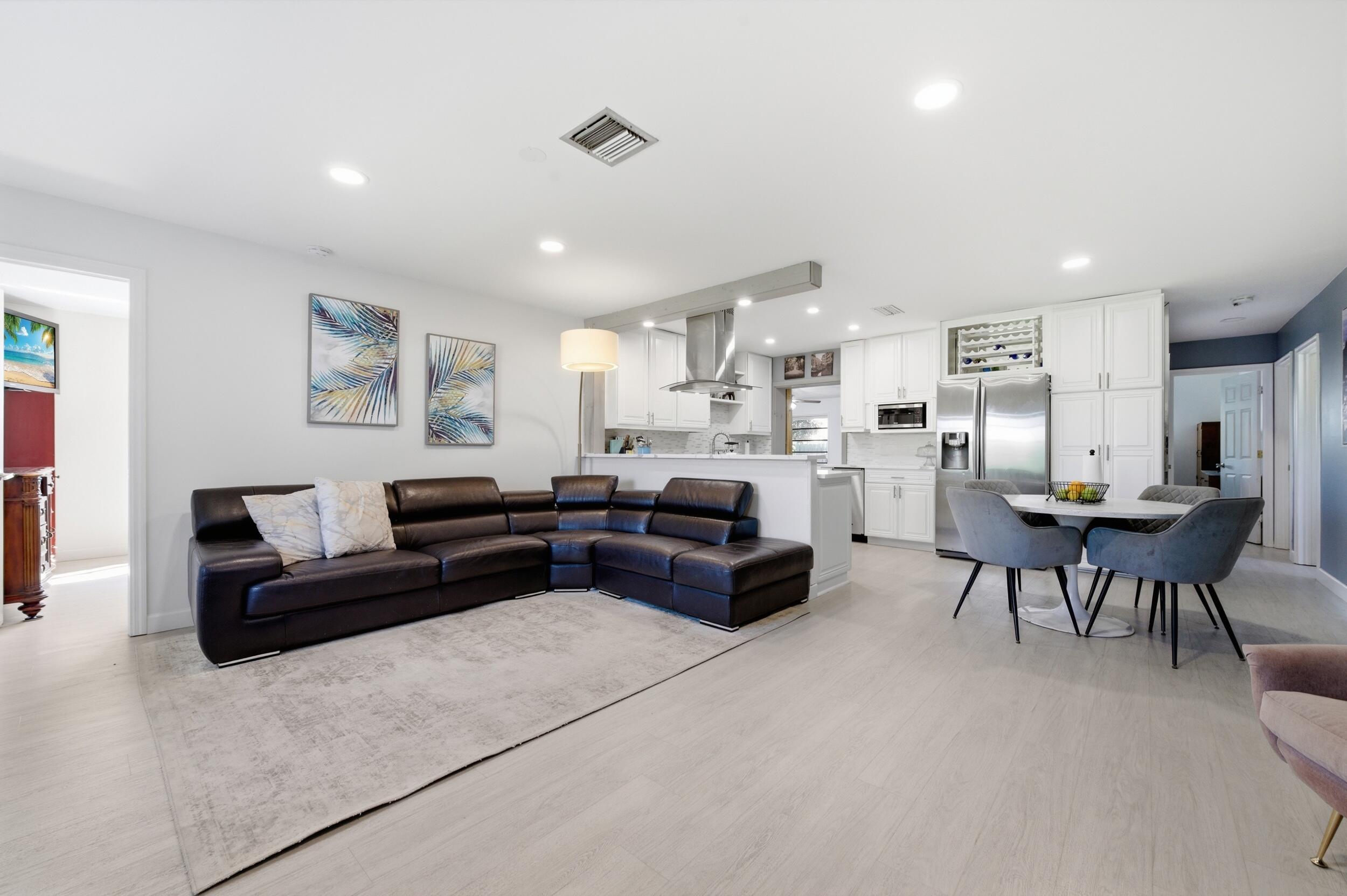 22229 Southwest 65th Way Boca Raton, FL 33428 - Photo 8 of 32 dsc_6852