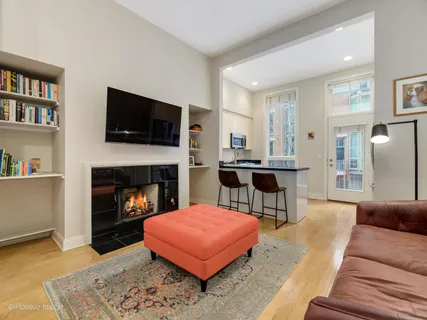 $1,199,000 | 444 East North Water Street, Chicago, IL 60611