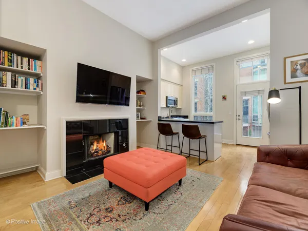$1,199,000 | 444 East North Water Street, Chicago, IL 60611