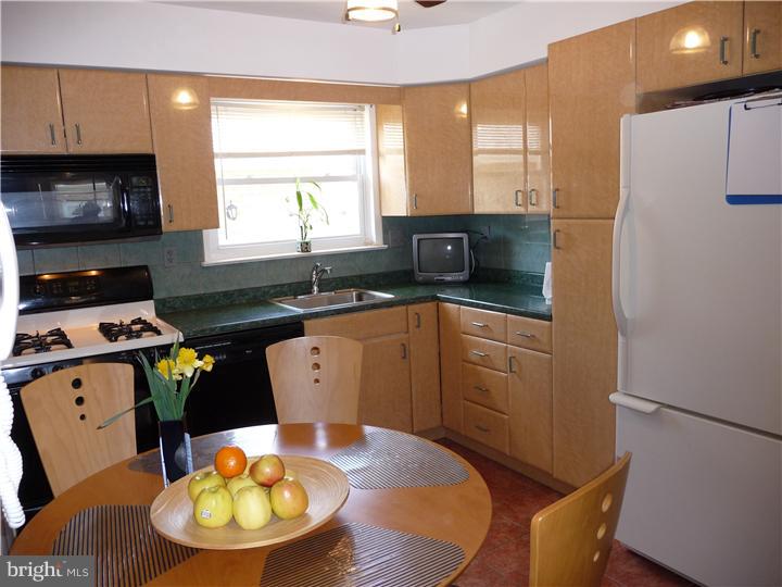 1992 Ambassador Street Philadelphia, PA 19115 - Photo 4 of 13 Kitchen