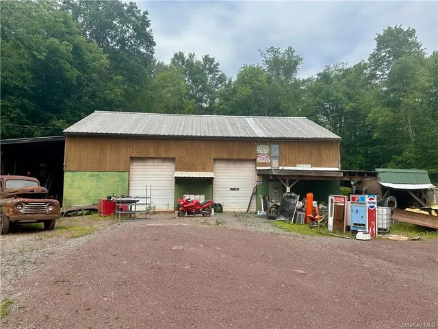 $899,000 | 28 Martin Lane, Mongaup Valley, NY 12762