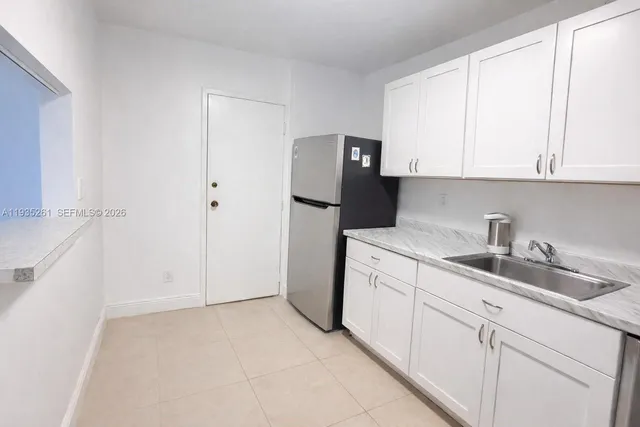 $1,750 | 1465 Northeast 123rd Street, Unit 404, North Miami, FL 33161