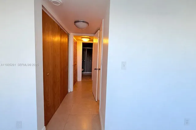 $1,750 | 1465 Northeast 123rd Street, Unit 404, North Miami, FL 33161