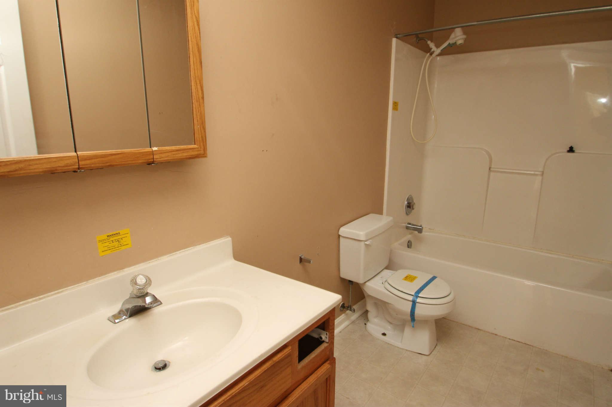 157 Choptank Road Stafford, VA 22556 - Photo 14 of 19 Hall Bath