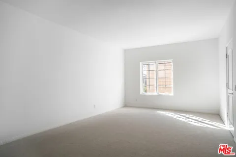 $1,295,000 | 851 North San Vicente Boulevard, Unit 115, West Hollywood, CA 90069