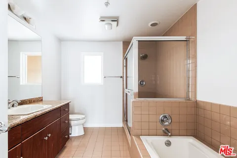 $1,295,000 | 851 North San Vicente Boulevard, Unit 115, West Hollywood, CA 90069