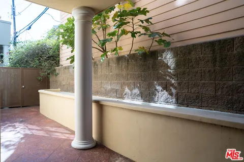 $1,295,000 | 851 North San Vicente Boulevard, Unit 115, West Hollywood, CA 90069