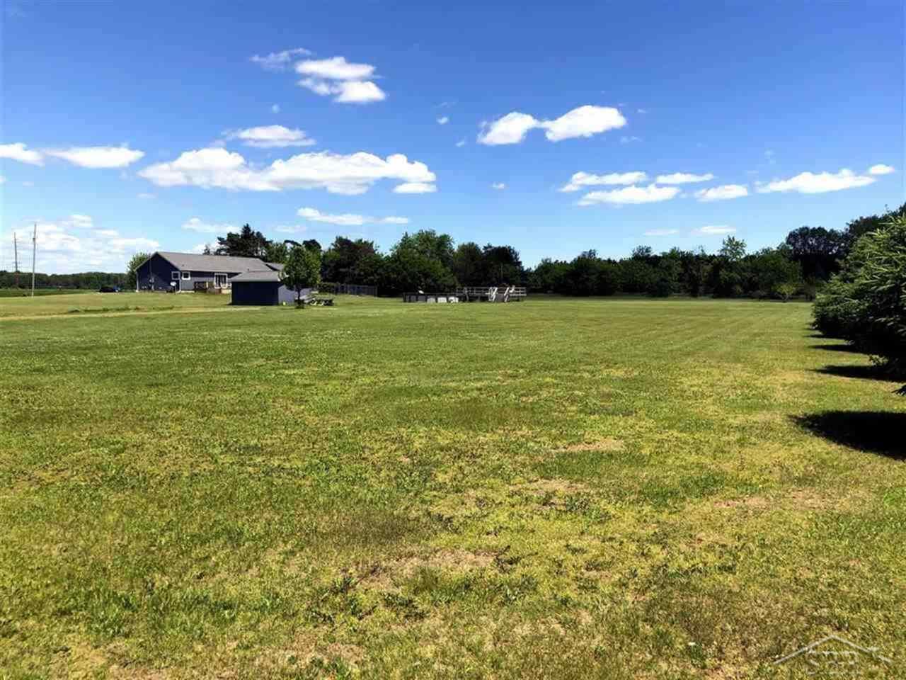 903 West Parish Road Kawkawlin, MI 48631 - Photo 27 of 31 50013805-26.JPG