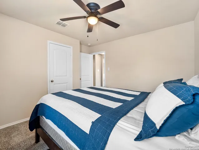 $1,695 | 15223 Cinnamon Teal, San Antonio, TX 78253