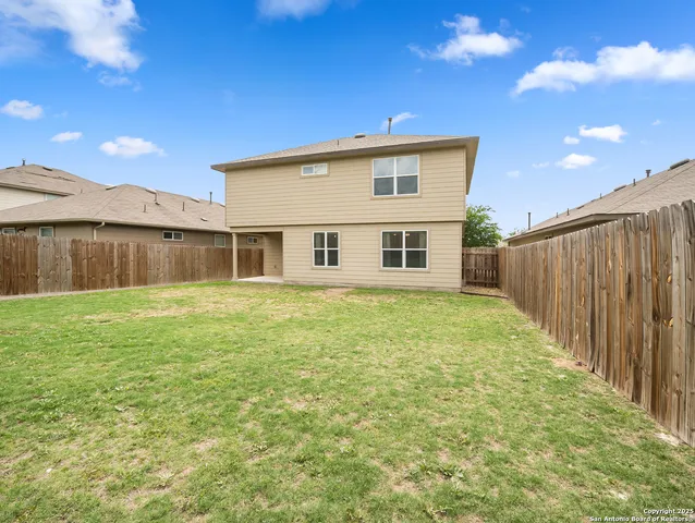 $1,695 | 15223 Cinnamon Teal, San Antonio, TX 78253