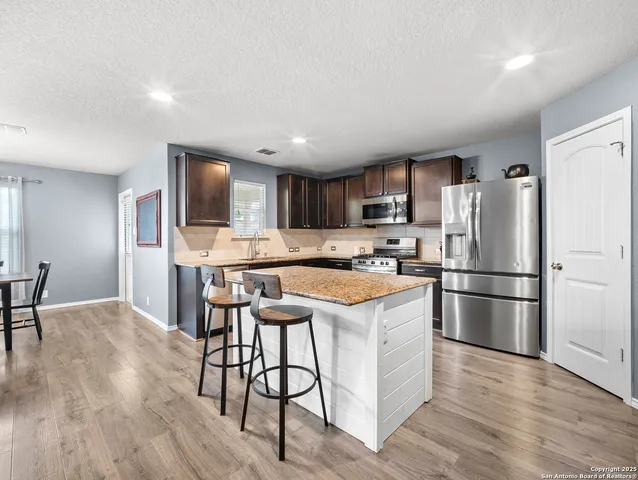 $1,695 | 15223 Cinnamon Teal, San Antonio, TX 78253