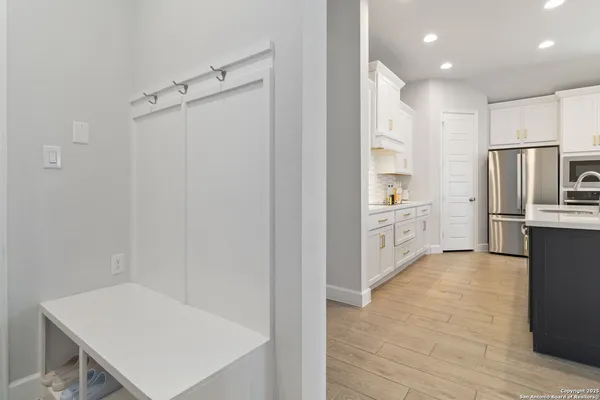 $469,900 | 149 Red Oak, Castroville, TX 78009