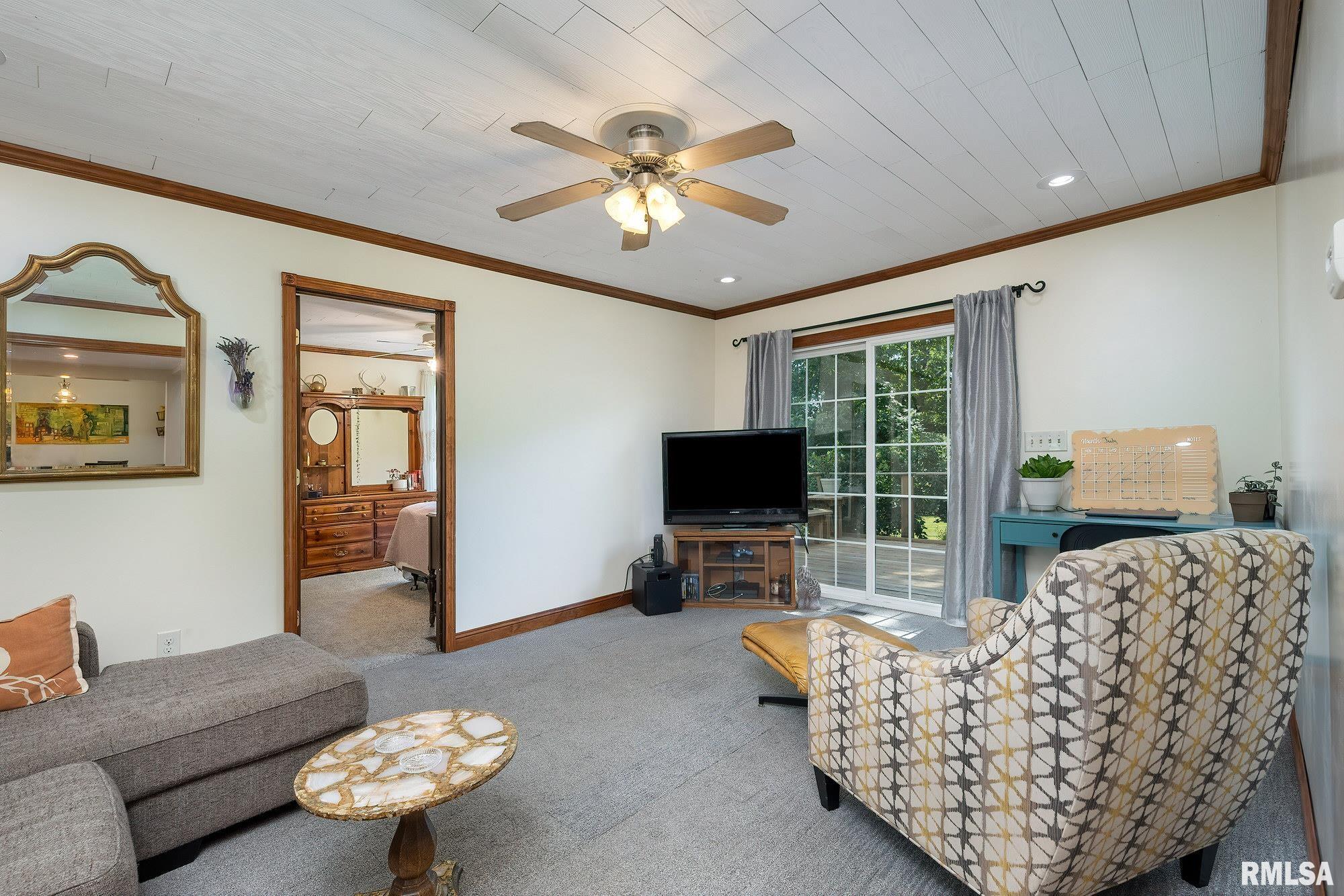 695 Hillcrest Road Milan, IL 61264 - Photo 10 of 34 Gallery Image 10