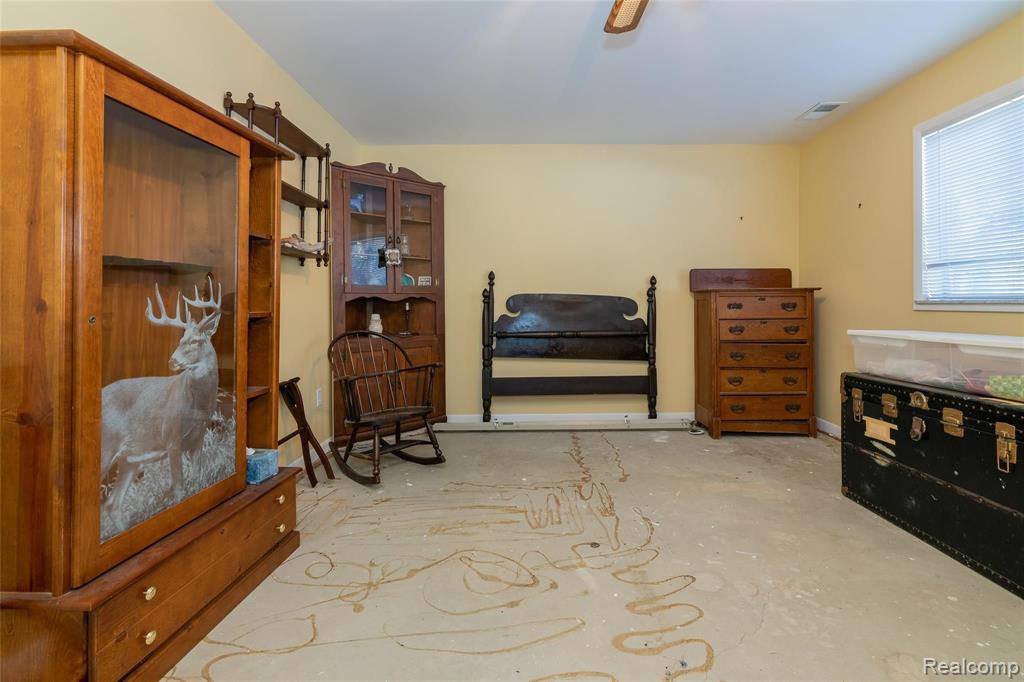 6025 Brighton Road Brighton, MI 48116 - Photo 33 of 45