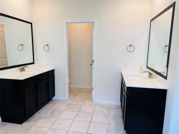 $2,245 | 2013 Hat Bender Loop, Round Rock, TX 78664