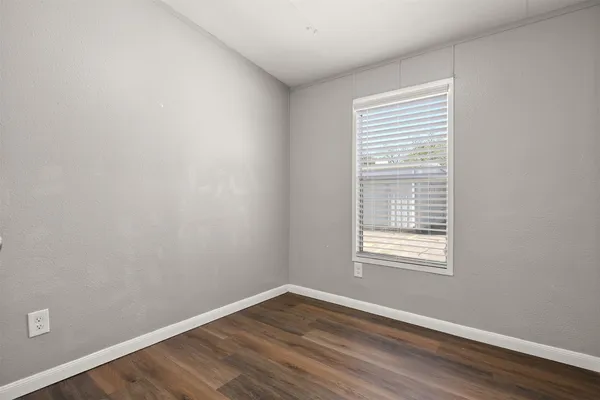 $1,300 | 2222 North Austin Avenue, Unit 32, Pearland, TX 77581