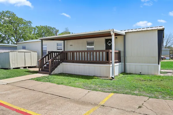 $1,300 | 2222 North Austin Avenue, Unit 32, Pearland, TX 77581