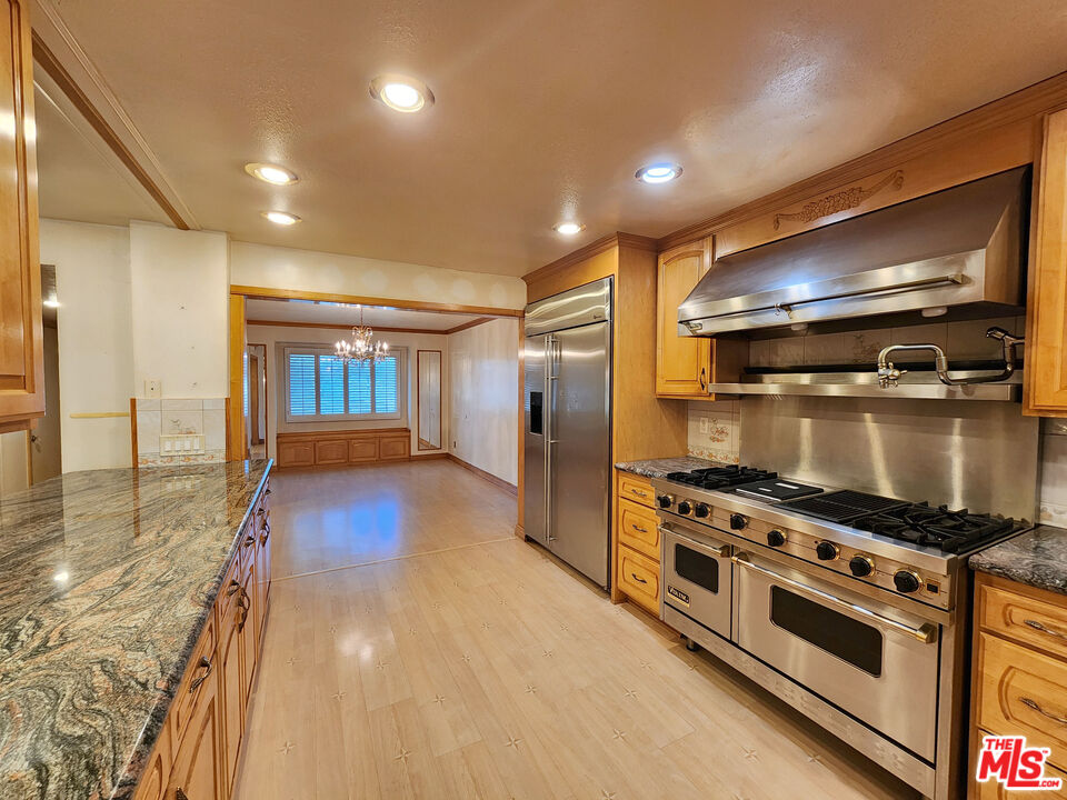 19002 Grandee Avenue Carson, CA 90746 - Photo 13 of 42 a view of kitchen appliances