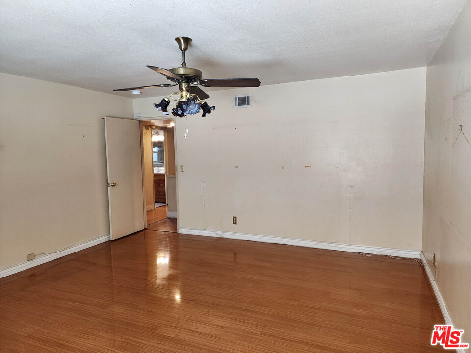 19002 Grandee Avenue Carson, CA 90746 - Photo 32 of 42 a very nice looking room with a large window