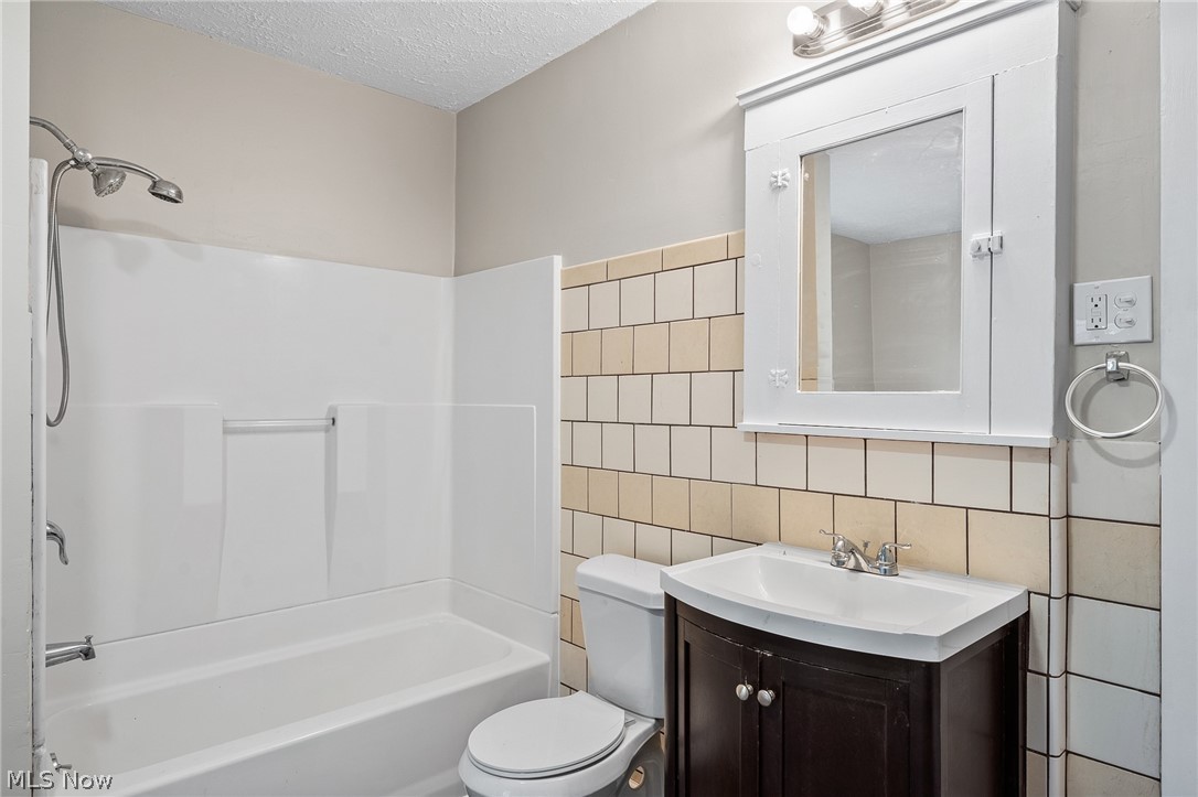 2107 Broadview Road Cleveland, OH 44109 - Photo 30 of 35 Gallery Image 30