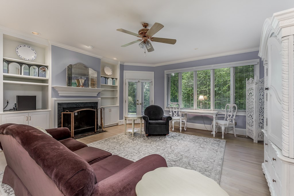 137 Cascade Road Columbus, GA 31904 - Photo 17 of 54 Family Room