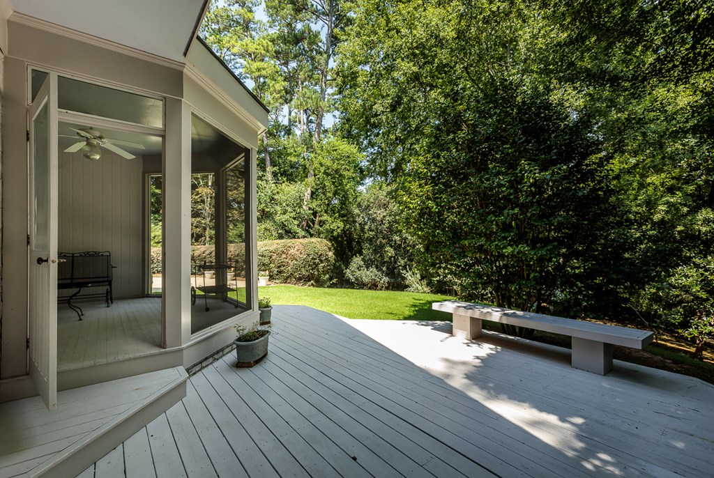 137 Cascade Road Columbus, GA 31904 - Photo 48 of 54 Screen Porch, Deck