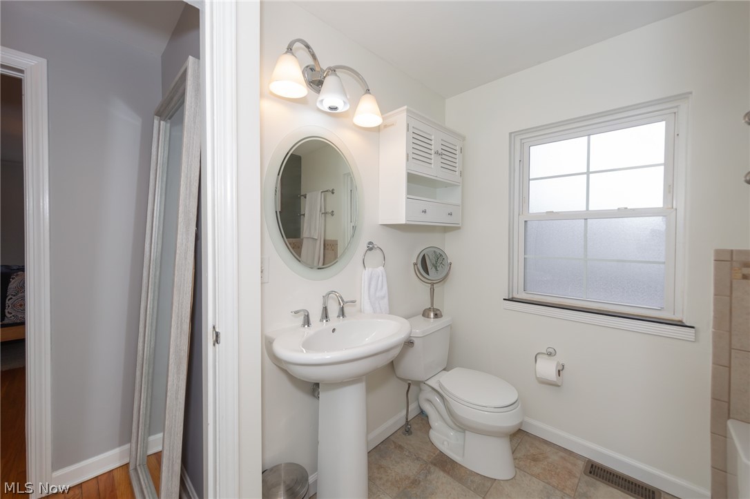 2091 Temblethurst Road South Euclid, OH 44121 - Photo 22 of 35 Gallery Image 22